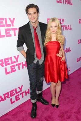 Dove Cameron se casará con Ryan McCartan